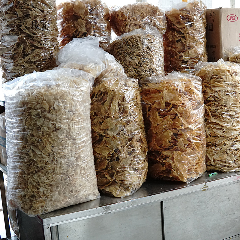 一德路海味批发送礼佳品 鳘鱼筒肚与鳘鱼胶干货的精妙选择